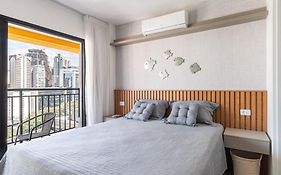 Apartamento novo e aconchegante próximo á Paulista e ao H Sírio Andar alto
